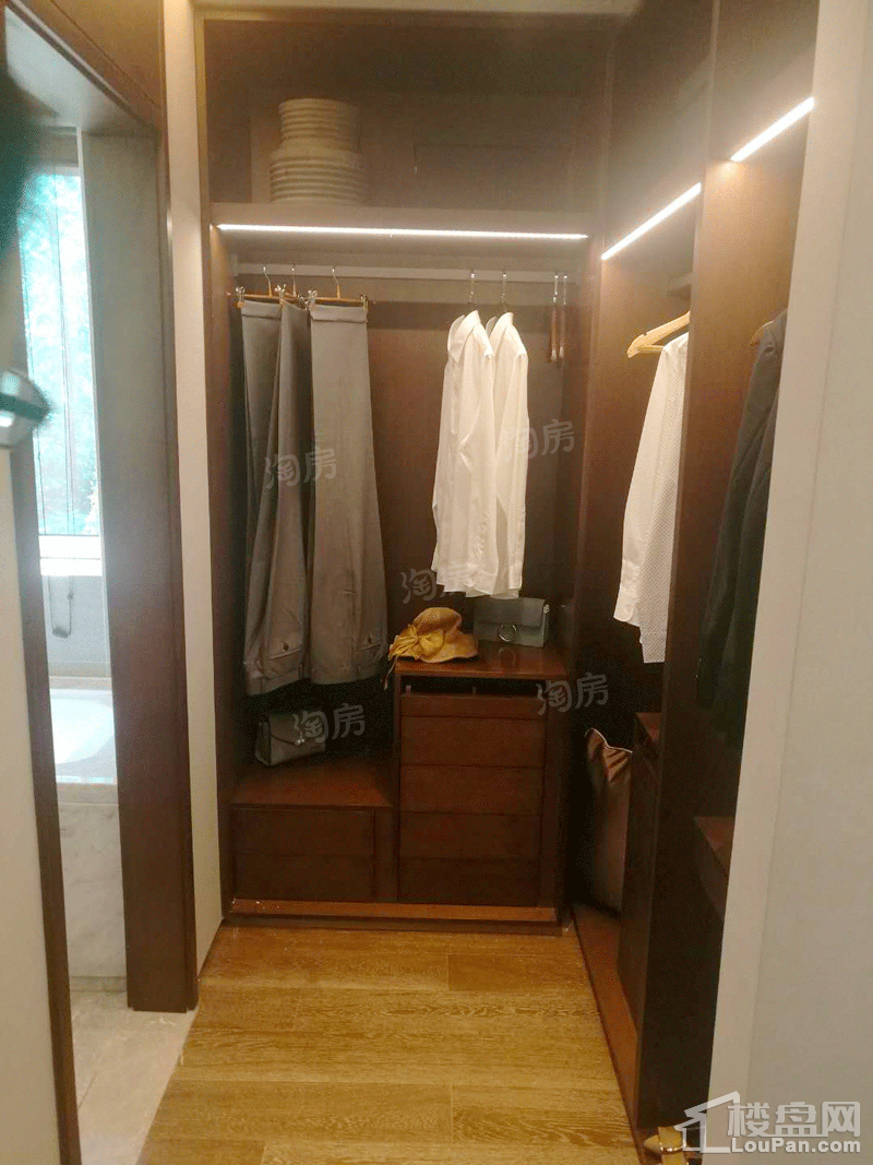 中储正荣栋境样板间