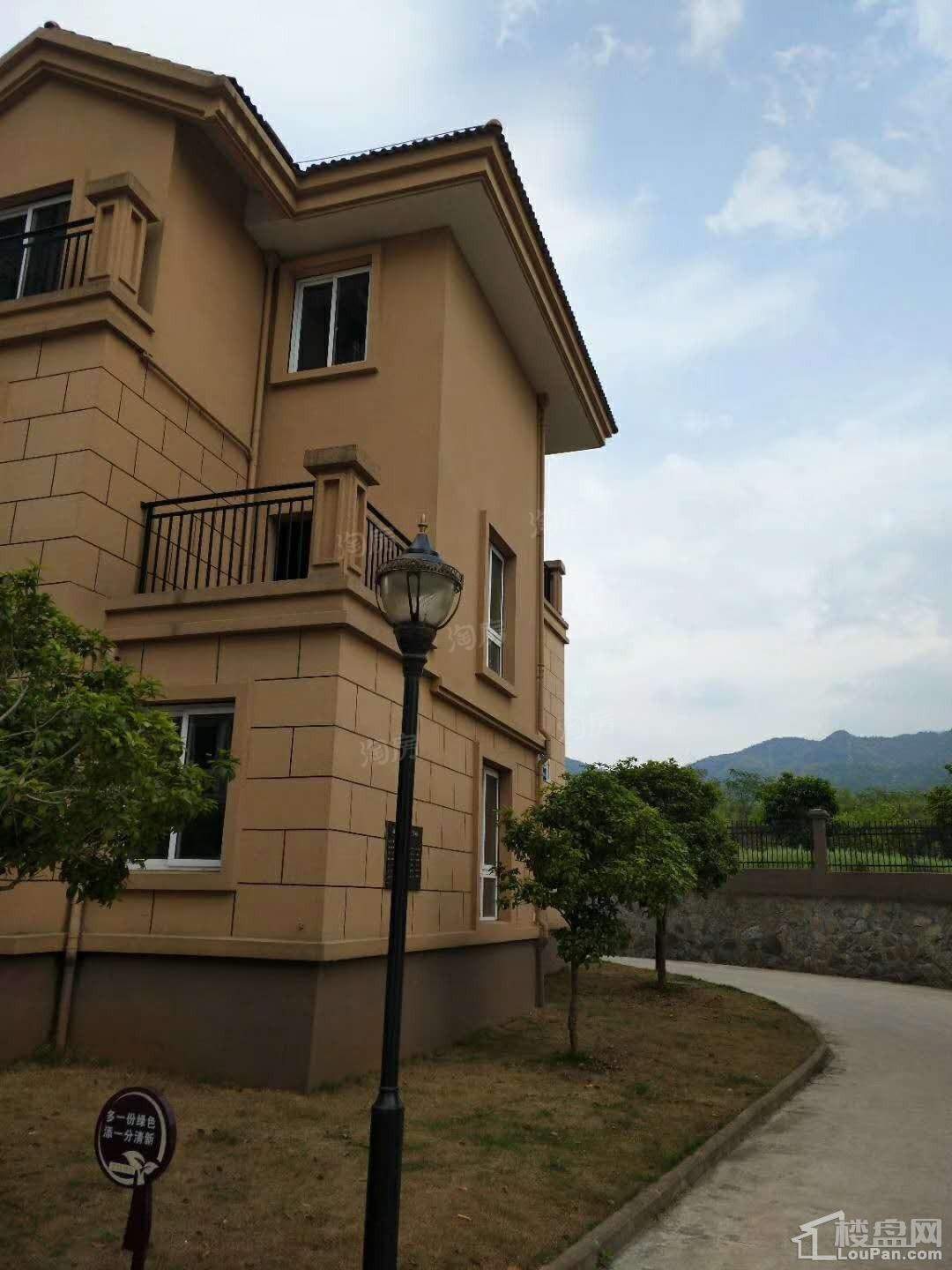 上上城实景图
