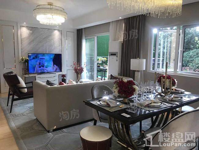 万科花溪大都会样板间