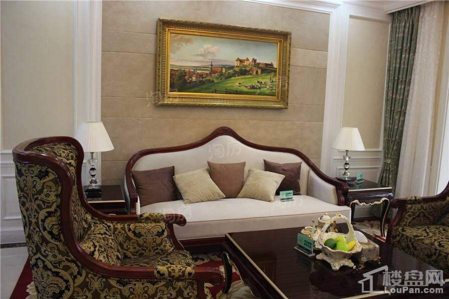 卓新江来样板间