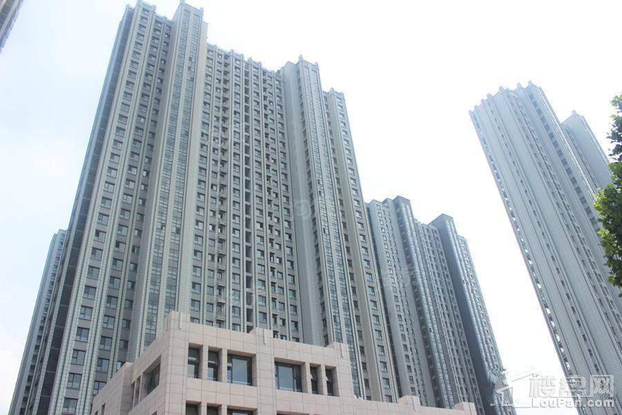 荣盛花语馨苑实景图