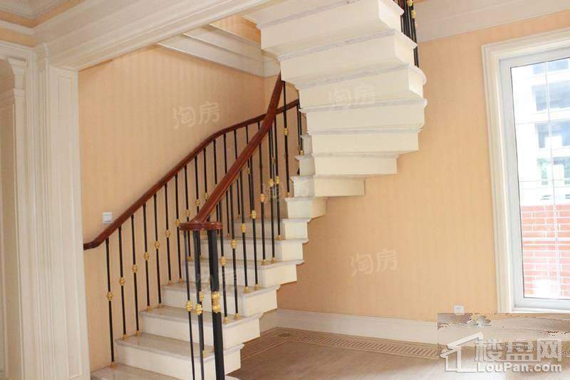 致远翡翠园样板间