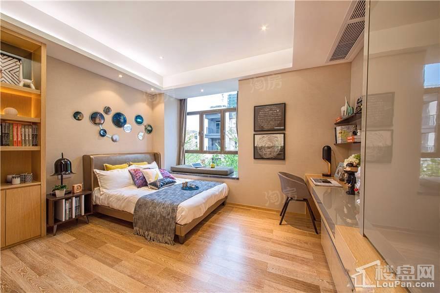 雅居乐万象郡样板间