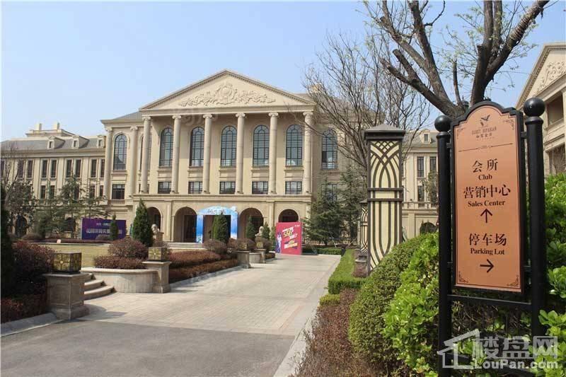 白鹭金岸实景图