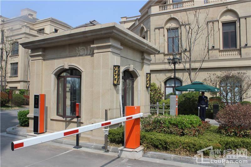 白鹭金岸实景图