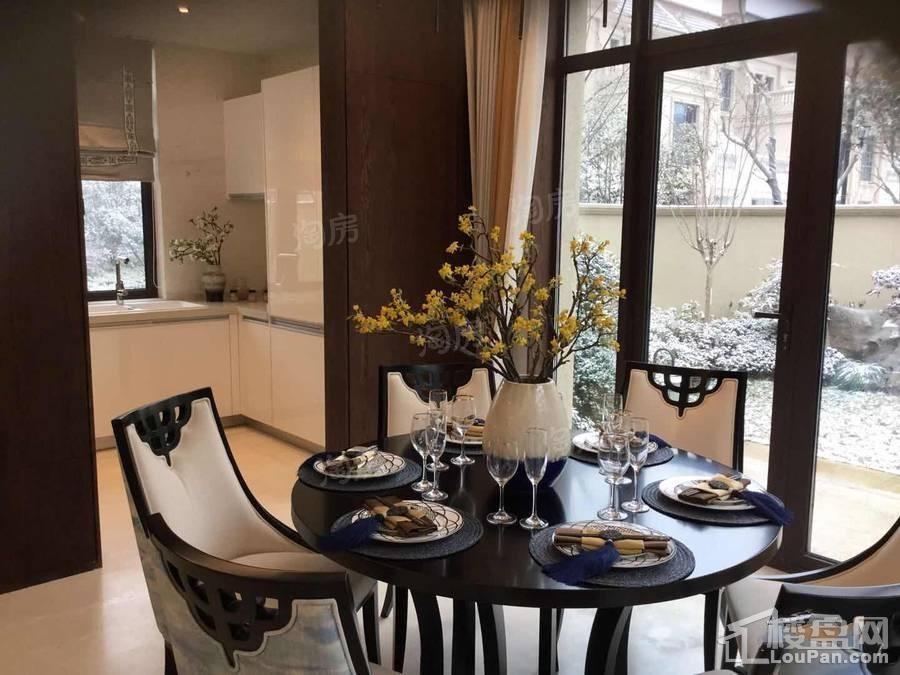 白鹭金岸样板间