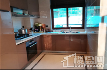 东旭·御山湖样板间