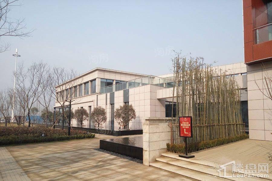 城开首府实景图