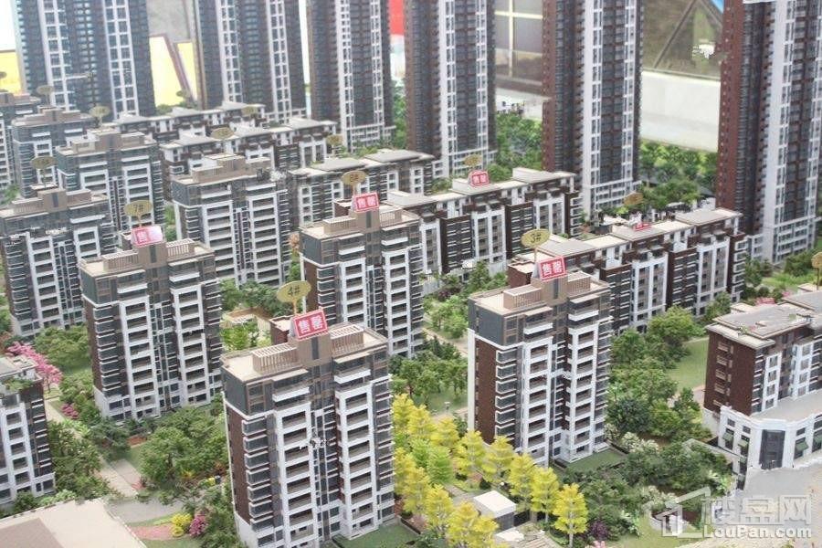 城开首府实景图