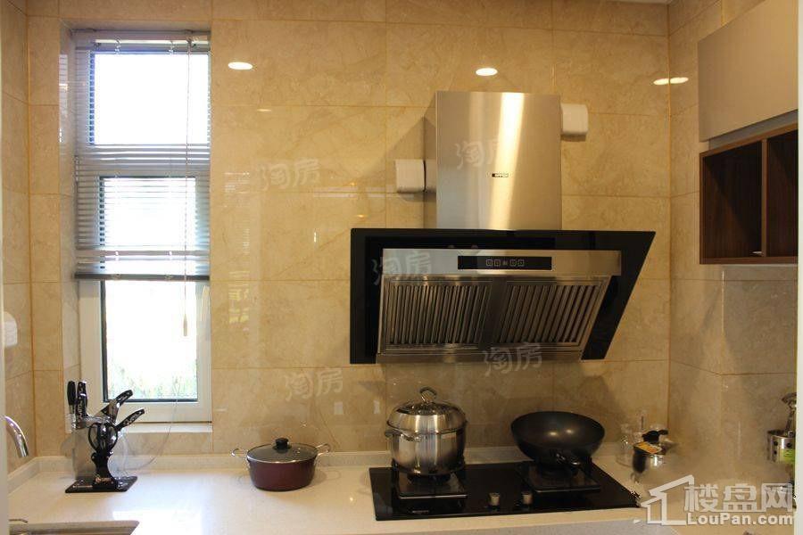 城开首府样板间