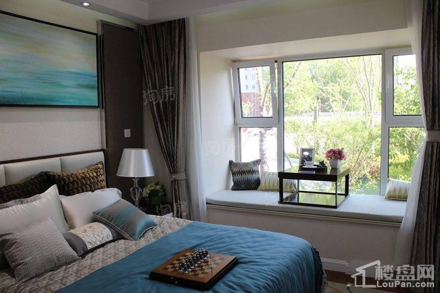 城开首府样板间