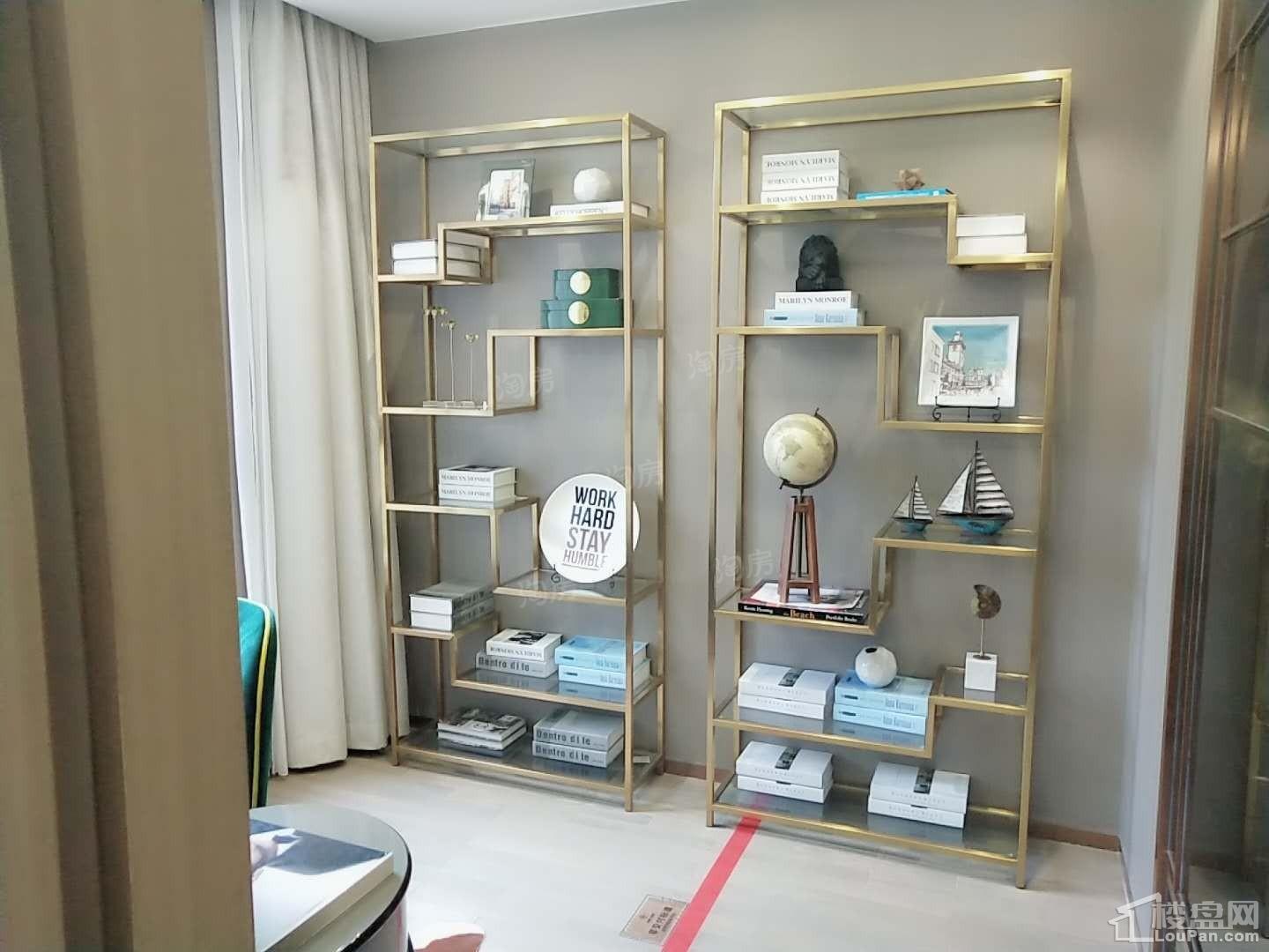 华秦铂湾样板间