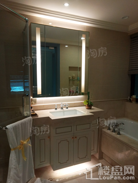 绿城·春江明月样板间