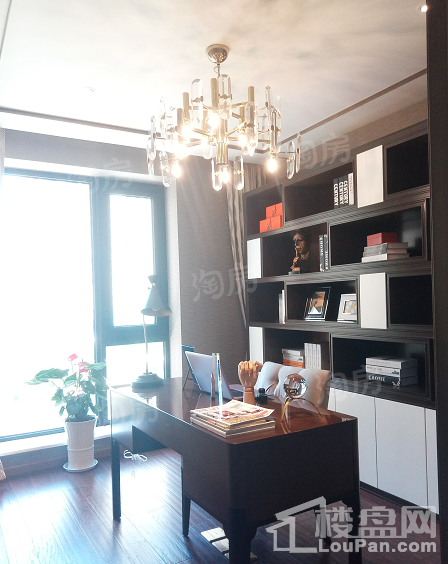 绿城·春江明月样板间