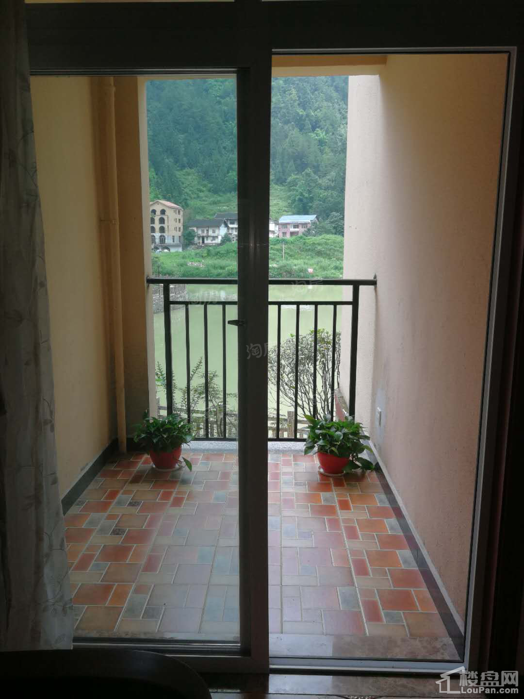 神龙峡山涧居样板间