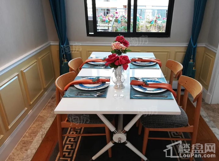 实力山语间样板间