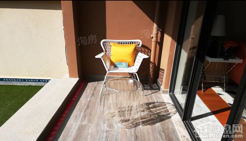 实力山语间样板间