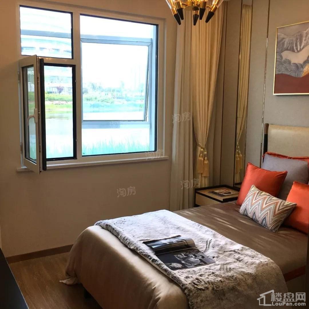 儒辰观澜府样板间
