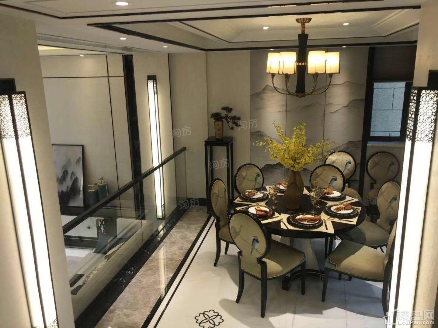 华都龙山庄园样板间
