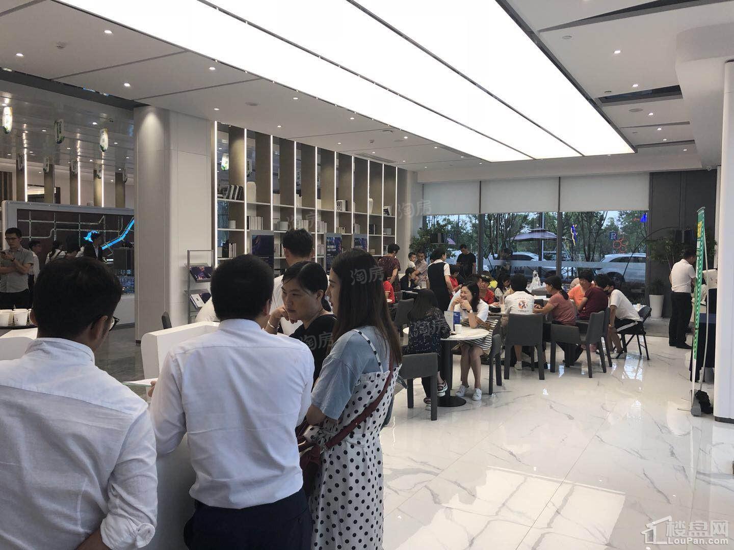 和昌云潮实景图